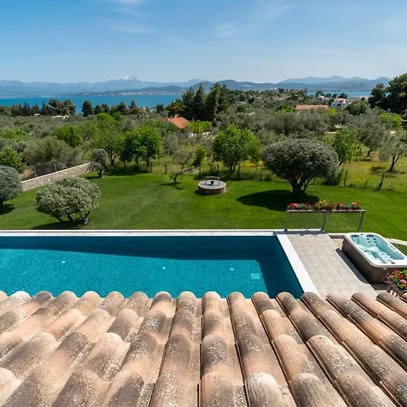 Villa Maslina House With Private Pool In Evia Greece