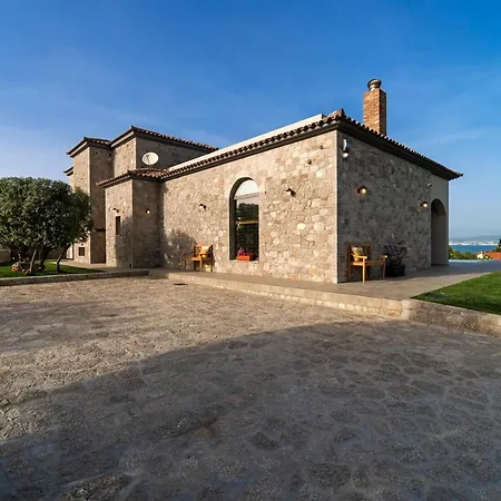 Villa Maslina House With Private Pool In Evia Greece *